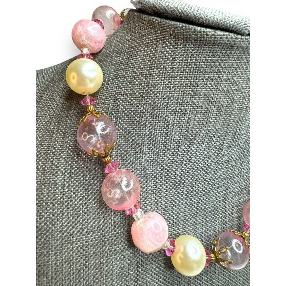 Lisner Faux Pearl Pink Bubble Acrylic Crystal Gold Tone Necklace Earring Set - Picture 6 of 9
